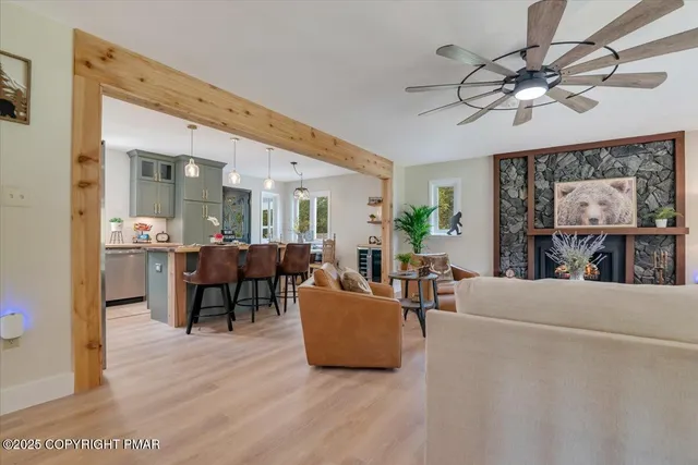 $534,900 | 114 Gravatts Way, Tannersville, PA 18372