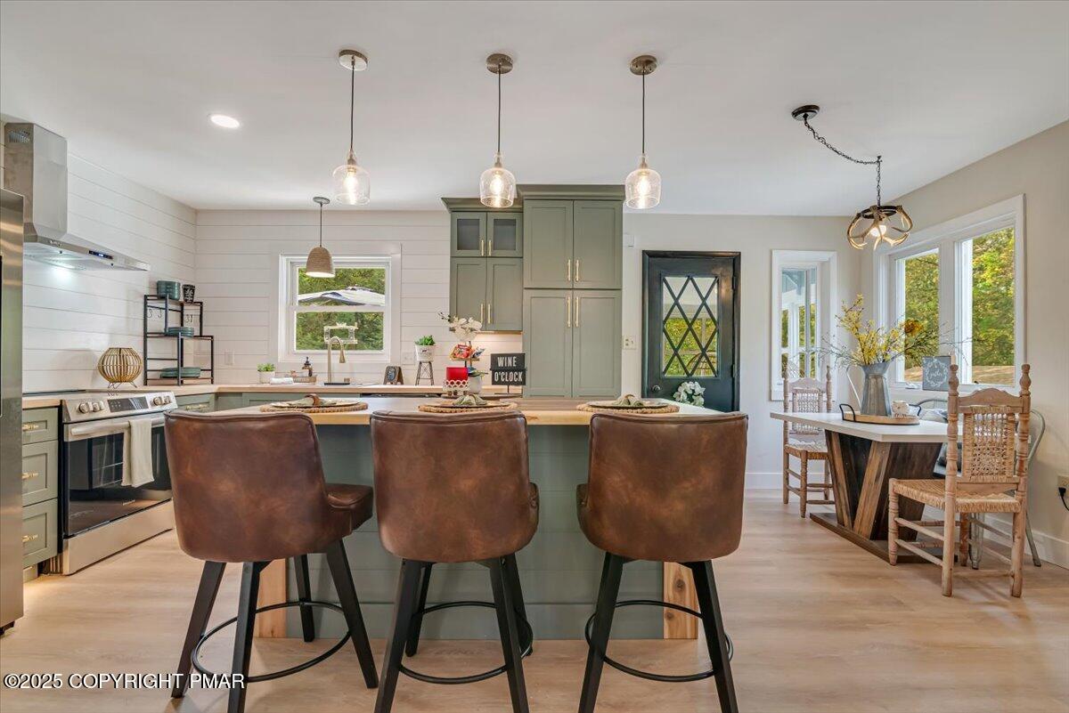 114 Gravatts Way Tannersville, PA 18372 - Photo 18 of 88 19-Photo Sep 29 2025, 10 02 10 AM