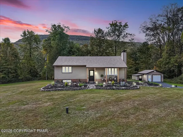 $534,900 | 114 Gravatts Way, Tannersville, PA 18372