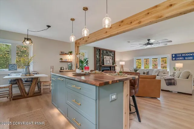 $534,900 | 114 Gravatts Way, Tannersville, PA 18372