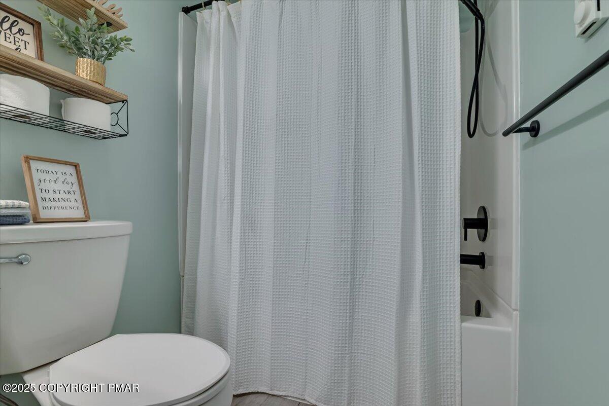 114 Gravatts Way Tannersville, PA 18372 - Photo 41 of 88 42-Photo Sep 29 2025, 9 30 53 AM