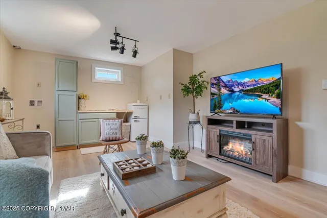 $534,900 | 114 Gravatts Way, Tannersville, PA 18372