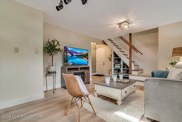 $534,900 | 114 Gravatts Way, Tannersville, PA 18372