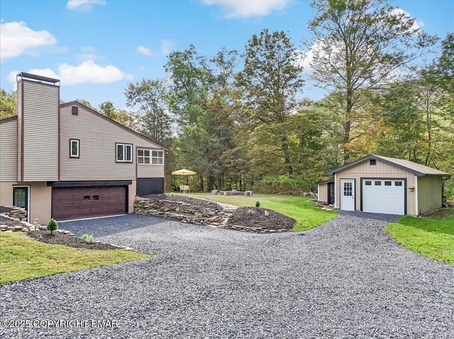 $534,900 | 114 Gravatts Way, Tannersville, PA 18372