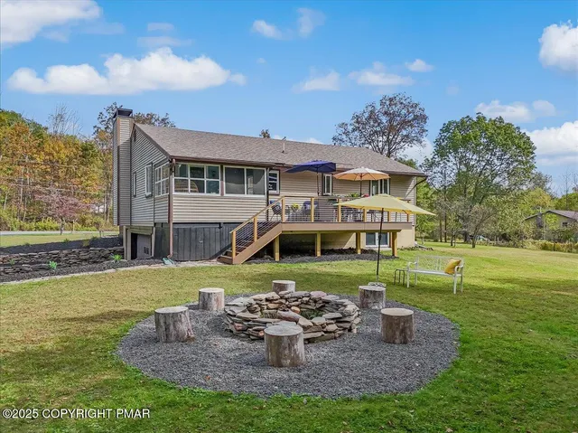 $534,900 | 114 Gravatts Way, Tannersville, PA 18372