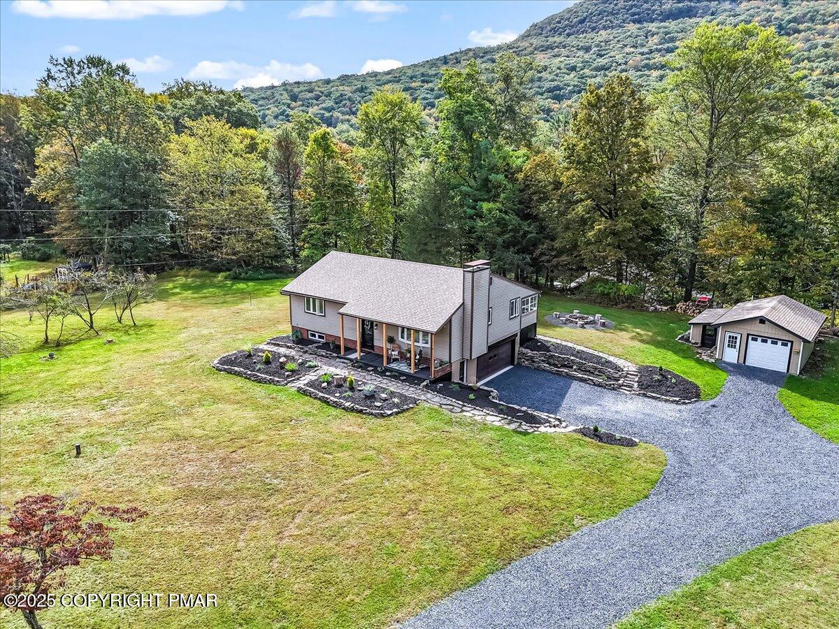 114 Gravatts Way Tannersville, PA 18372 - Photo 7 of 88 08-Photo Sep 29 2025, 11 22 26 AM