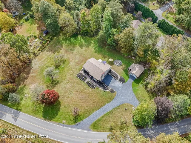 $534,900 | 114 Gravatts Way, Tannersville, PA 18372