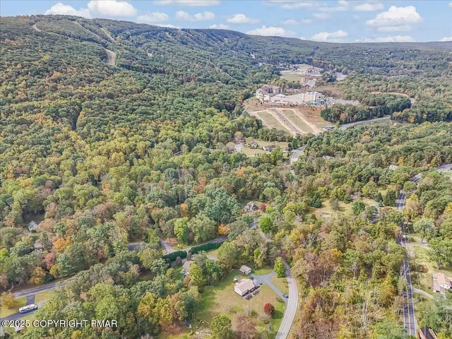 $534,900 | 114 Gravatts Way, Tannersville, PA 18372