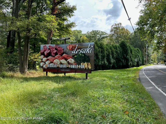 $534,900 | 114 Gravatts Way, Tannersville, PA 18372