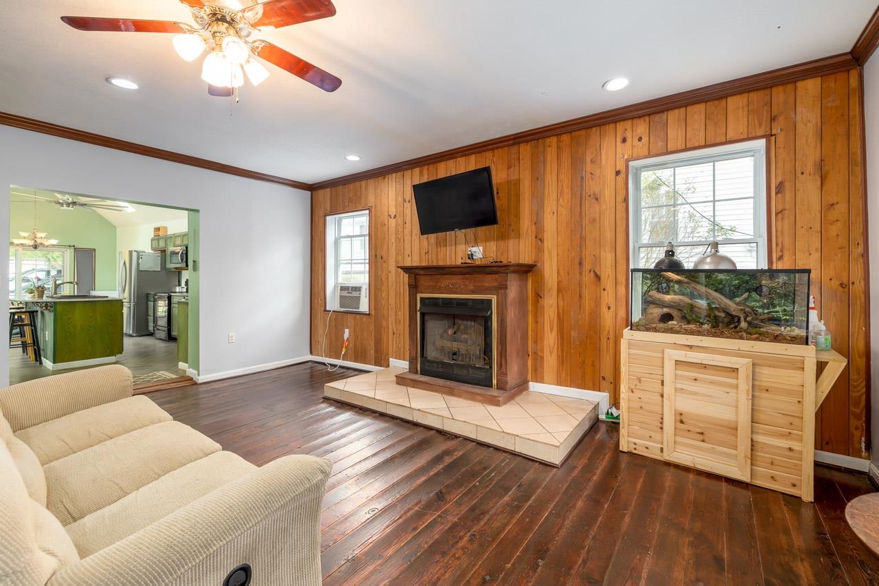 4147 South Middle Road Quicksburg, VA 22847 - Photo 10 of 33 a living room with furniture and a fireplace