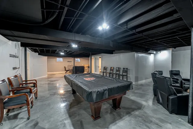 a view of a dinning room with furniture