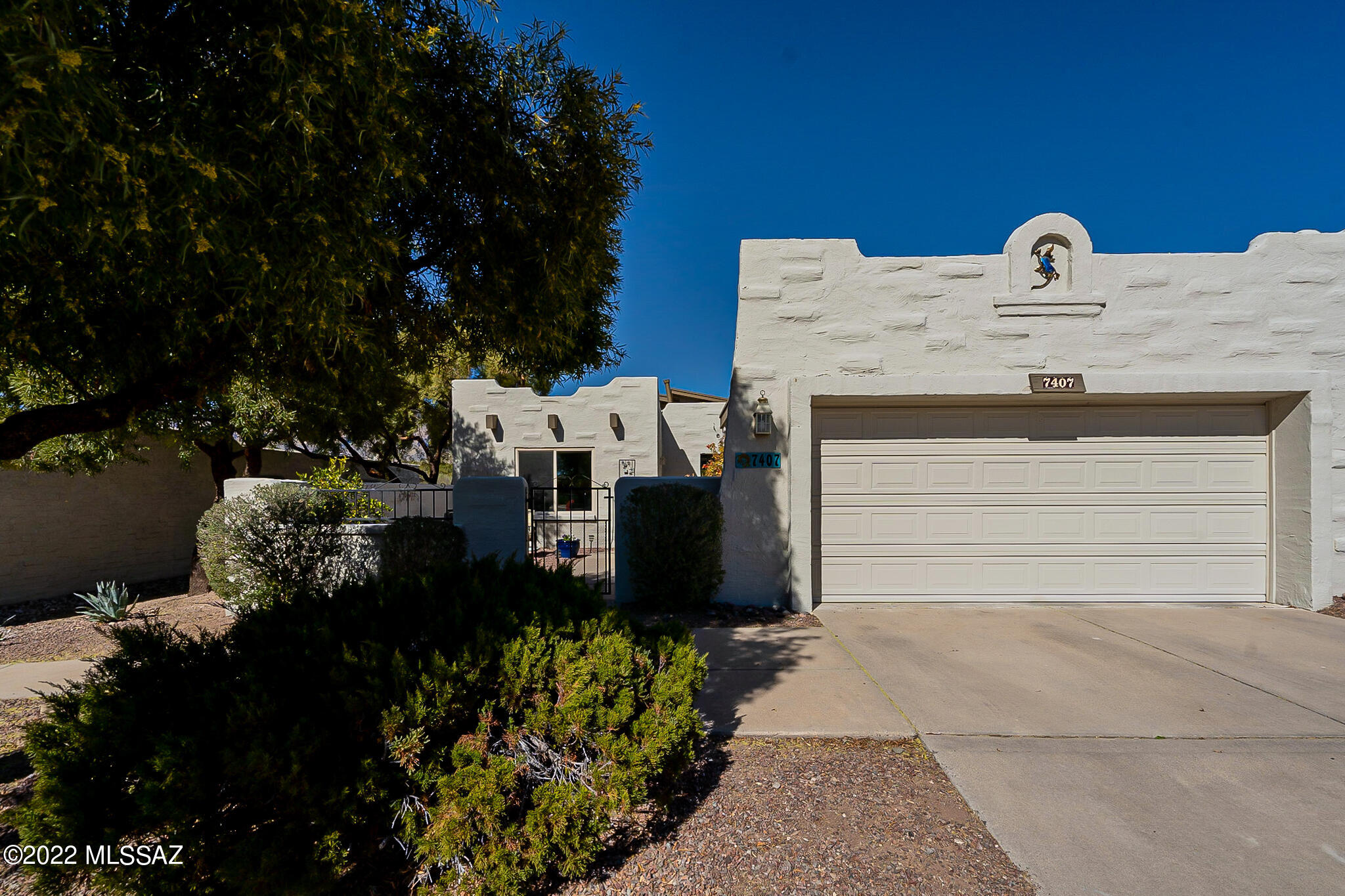 7407 East Wandering Road Tucson, AZ 85750 - Photo 1 of 21 Street View