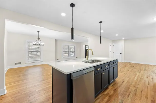 $400,000 | 1421 East Stagecoach Drive, Olathe, KS 66062