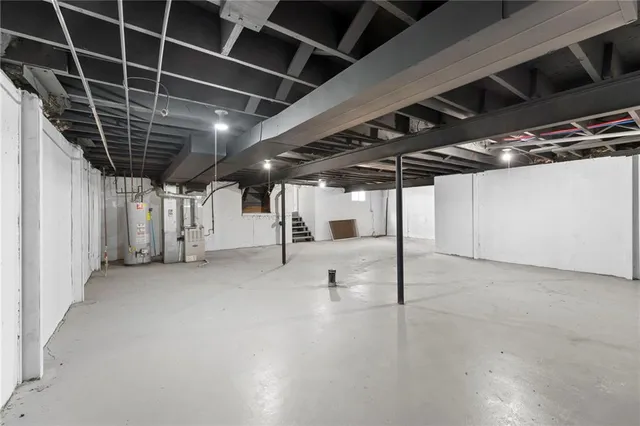 $400,000 | 1421 East Stagecoach Drive, Olathe, KS 66062