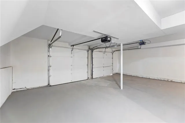 $400,000 | 1421 East Stagecoach Drive, Olathe, KS 66062