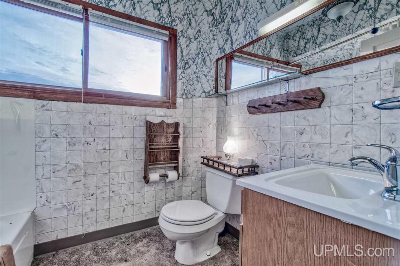 W628 County Road North Niagara, WI 54151 - Photo 28 of 41 Gallery Image 28
