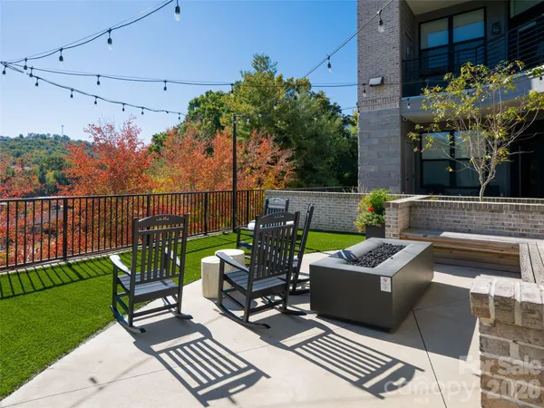 $578,000 | 55 South Market Street, Unit 210, Asheville, NC 28801