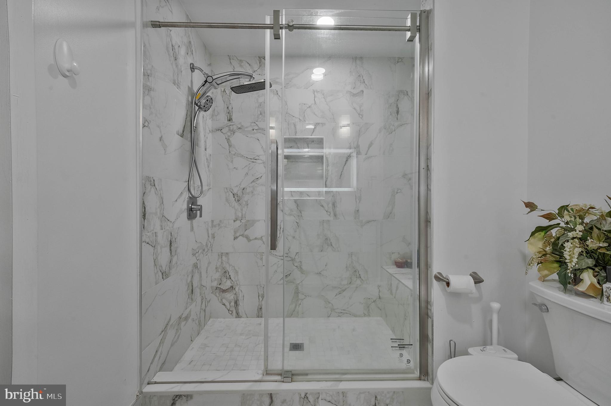 2026 Hunter Mill Road Vienna, VA 22181 - Photo 26 of 35