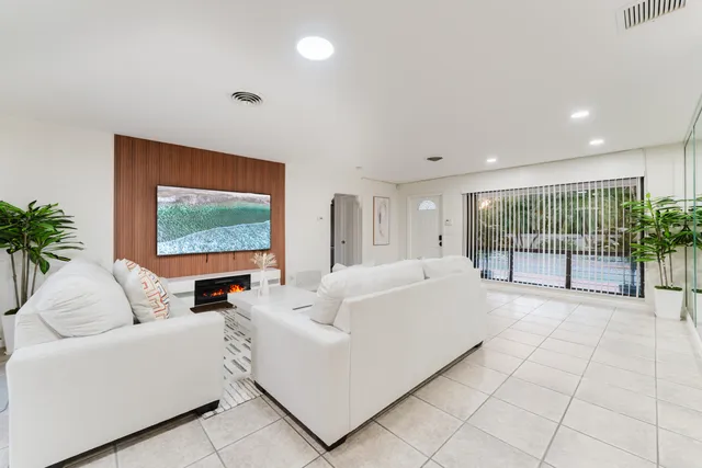 $12,500 | 1016 Northeast 26th Avenue, Unit 1016, Pompano Beach, FL 33062