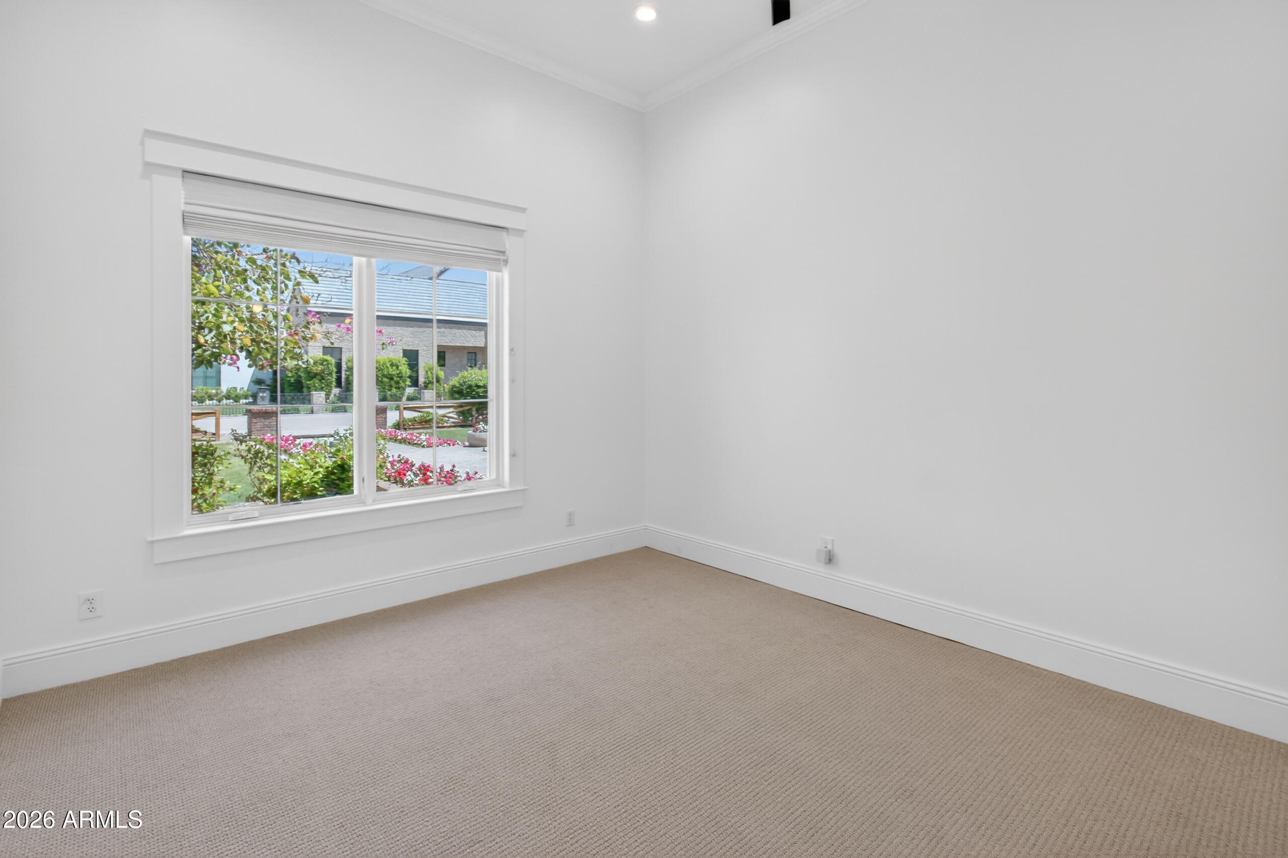 2677 East Queen Creek Road Gilbert, AZ 85297 - Photo 48 of 128 an empty room with a window