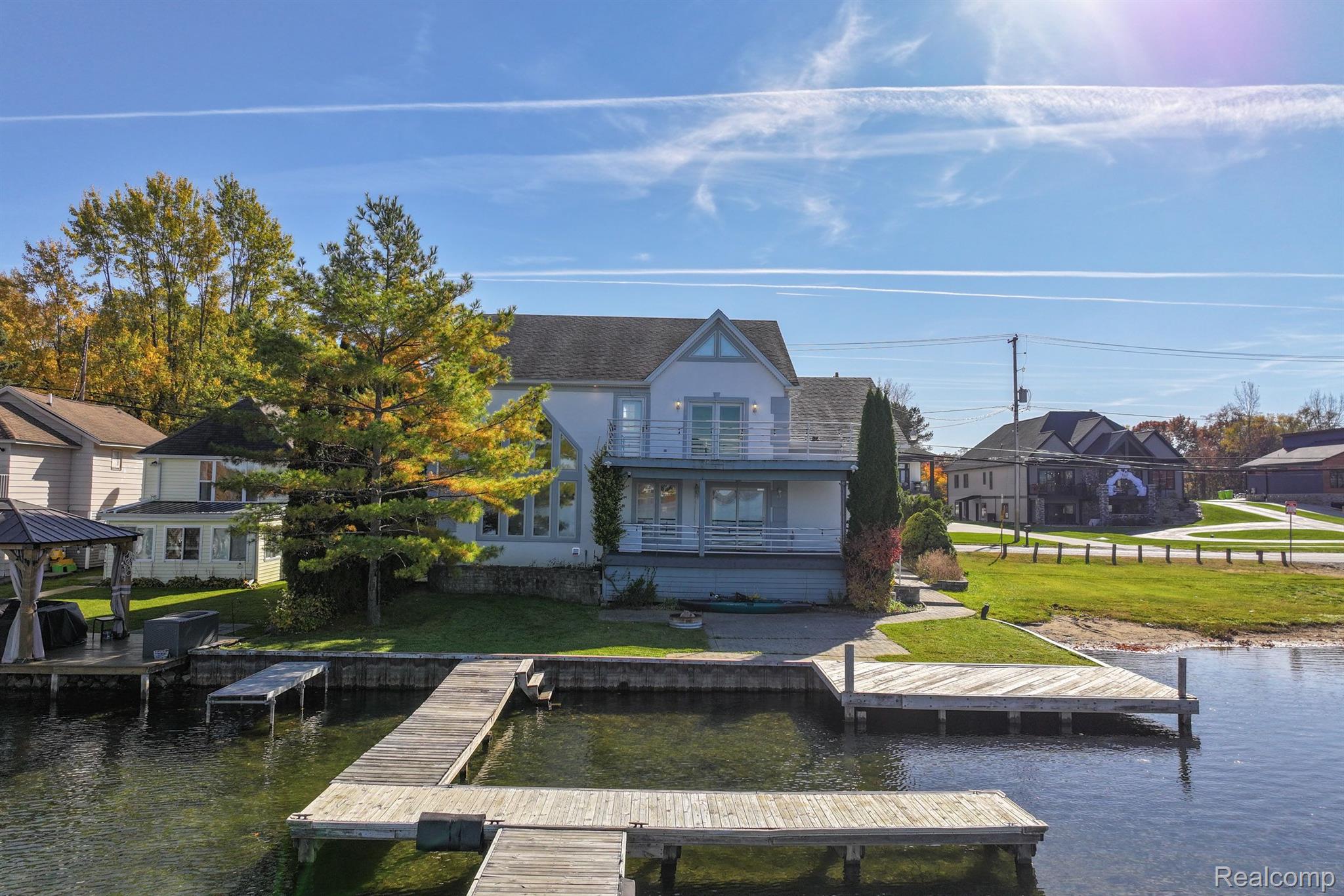 2076 South Long Lake Road Fenton, MI 48430 - Photo 43 of 53