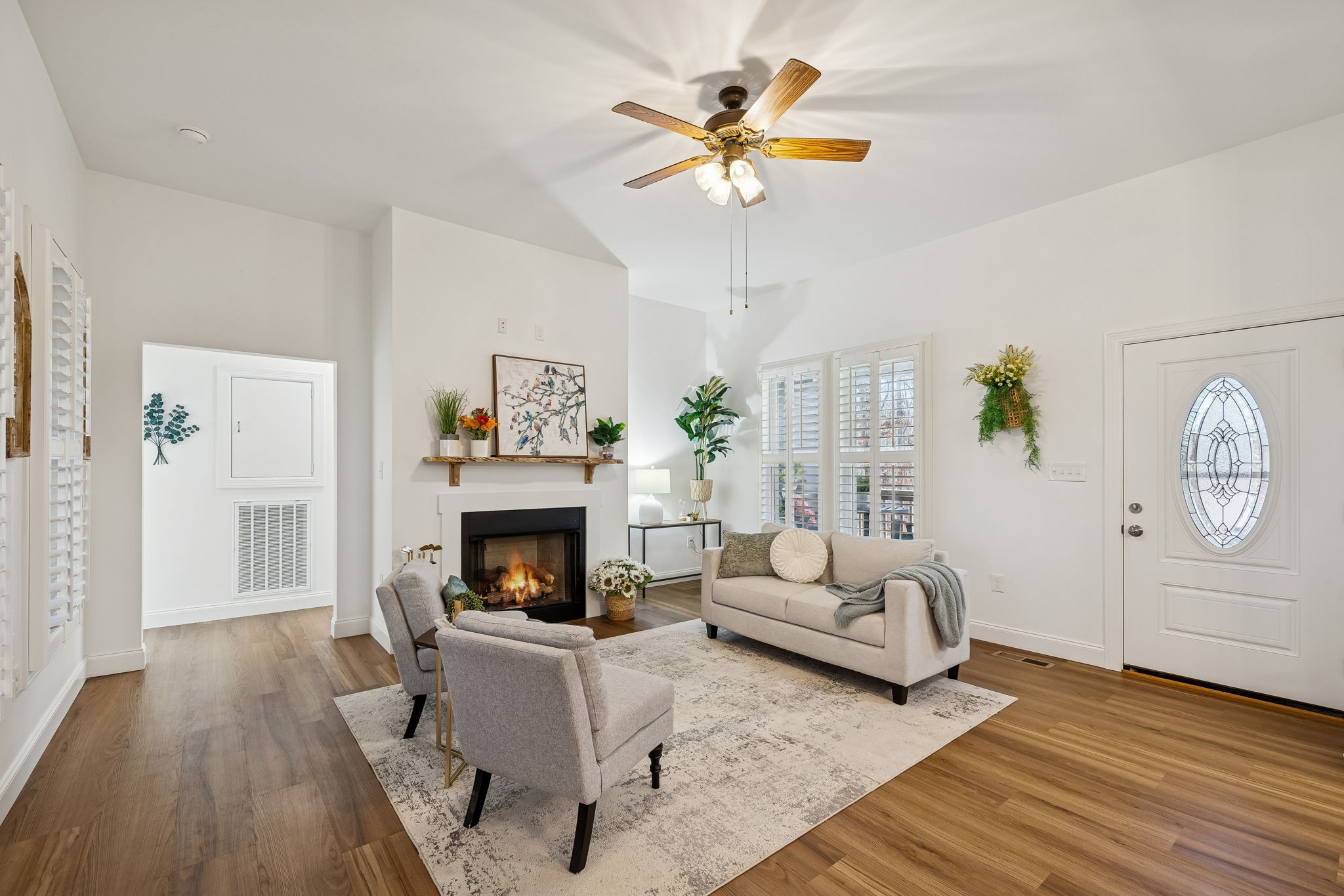 261 Lake Louisa Loop Monteagle, TN 37356 - Photo 14 of 49 a living room with furniture and a fireplace