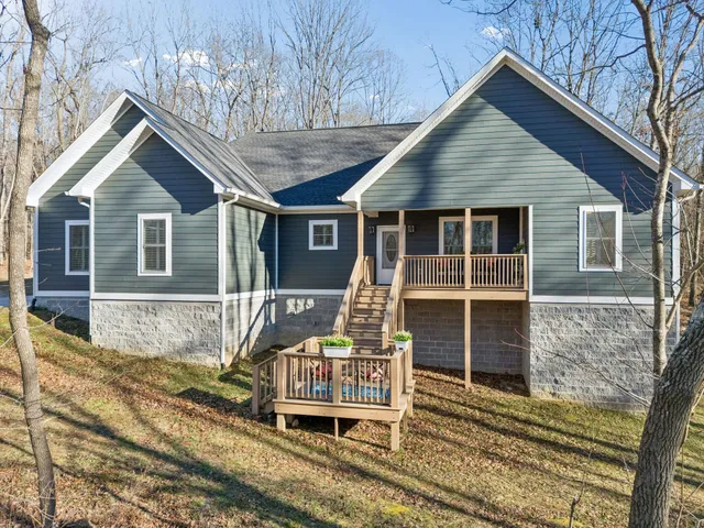 $735,000 | 261 Lake Louisa Loop, Monteagle, TN 37356