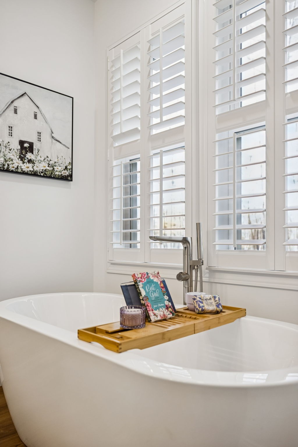 261 Lake Louisa Loop Monteagle, TN 37356 - Photo 27 of 49 a spacious bathroom with a tub and large window
