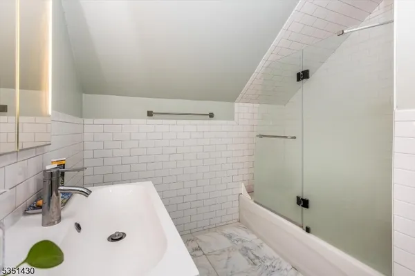 $1,800 | 6 Boyden Parkway, Unit 3, Maplewood, NJ 07040