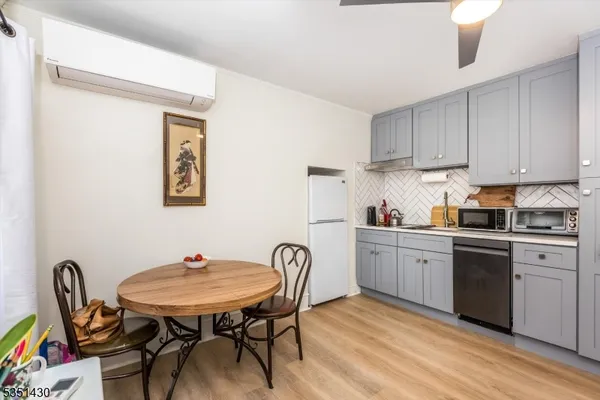 $1,800 | 6 Boyden Parkway, Unit 3, Maplewood, NJ 07040