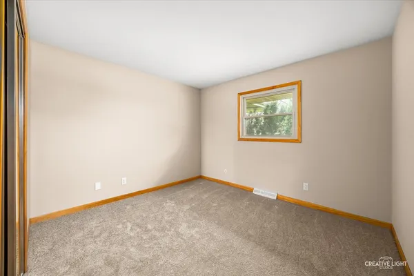 $435,000 | 70 Highview Drive, Yorkville, IL 60560