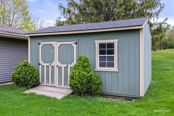 $435,000 | 70 Highview Drive, Yorkville, IL 60560