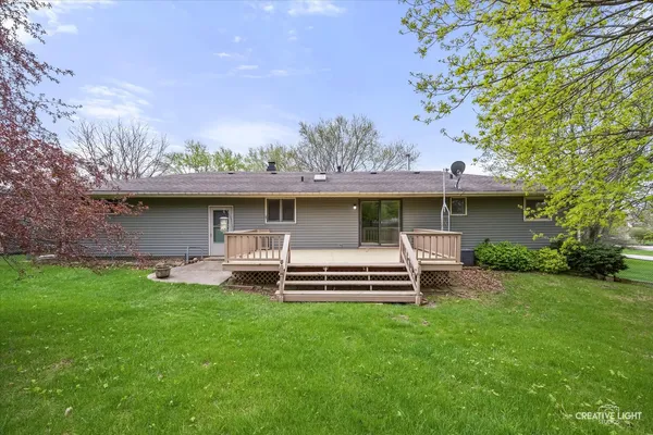 $435,000 | 70 Highview Drive, Yorkville, IL 60560