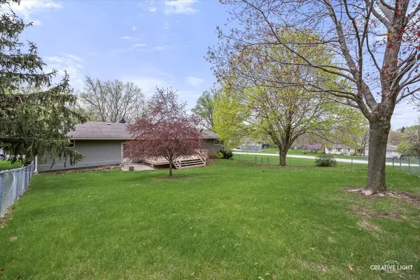 $435,000 | 70 Highview Drive, Yorkville, IL 60560