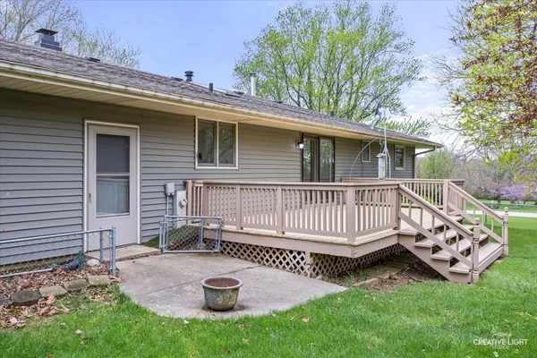 $435,000 | 70 Highview Drive, Yorkville, IL 60560