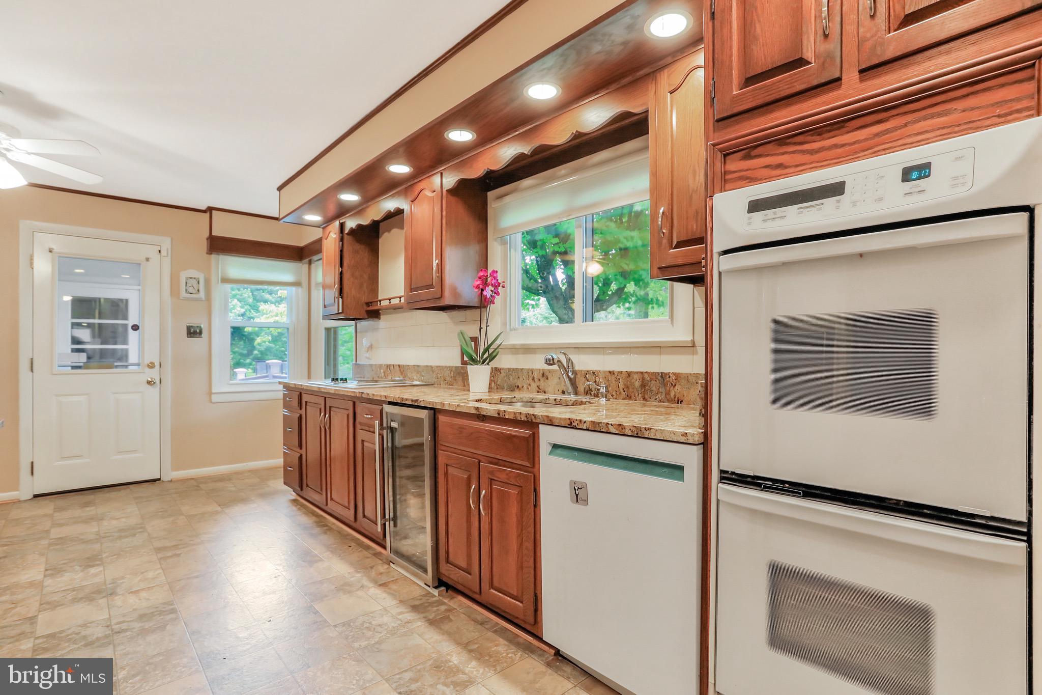 2700 Blue Ridge Terrace Winchester, VA 22601 - Photo 12 of 44 Gallery Image 12