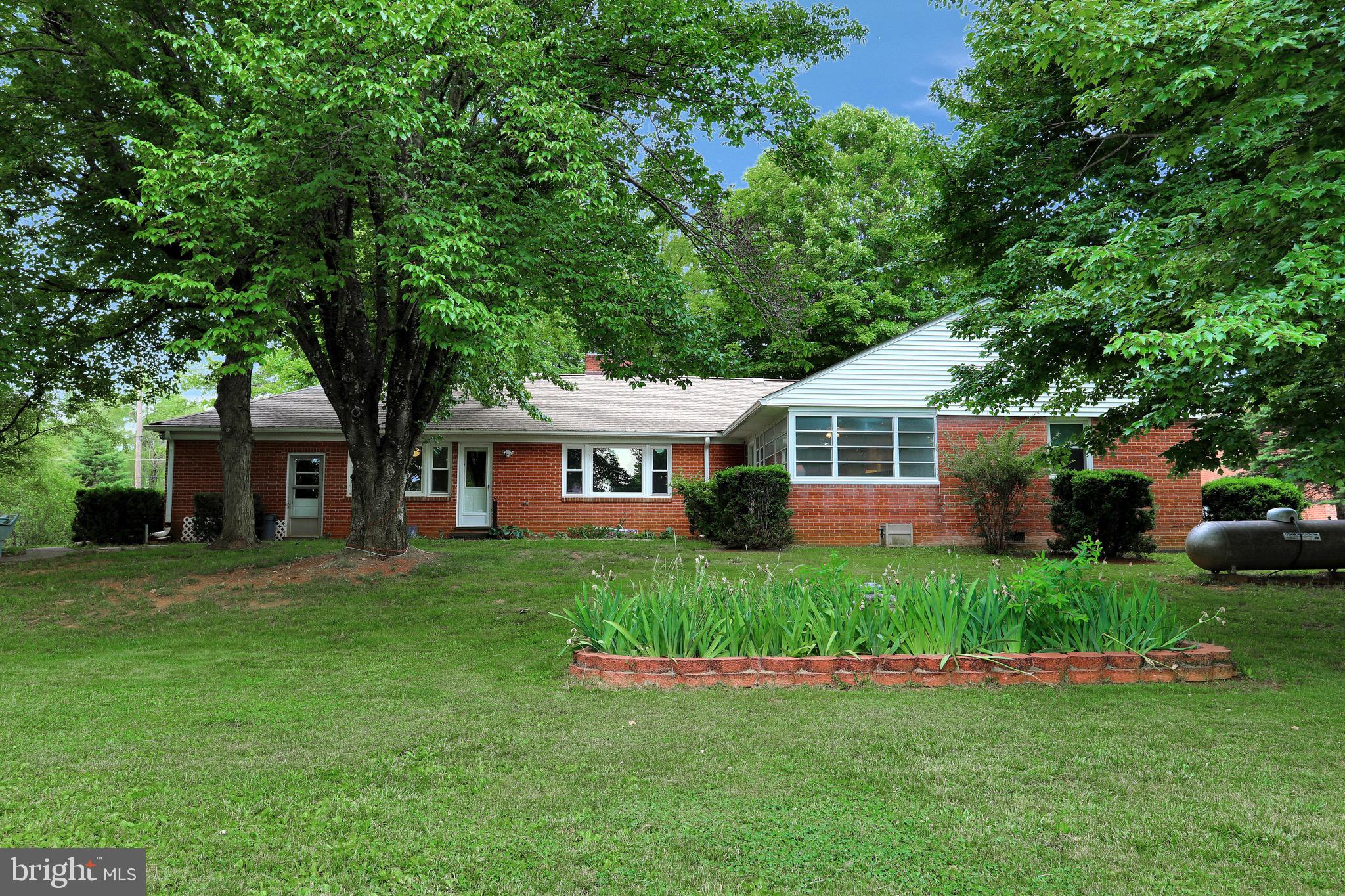 2700 Blue Ridge Terrace Winchester, VA 22601 - Photo 4 of 44 Gallery Image 4