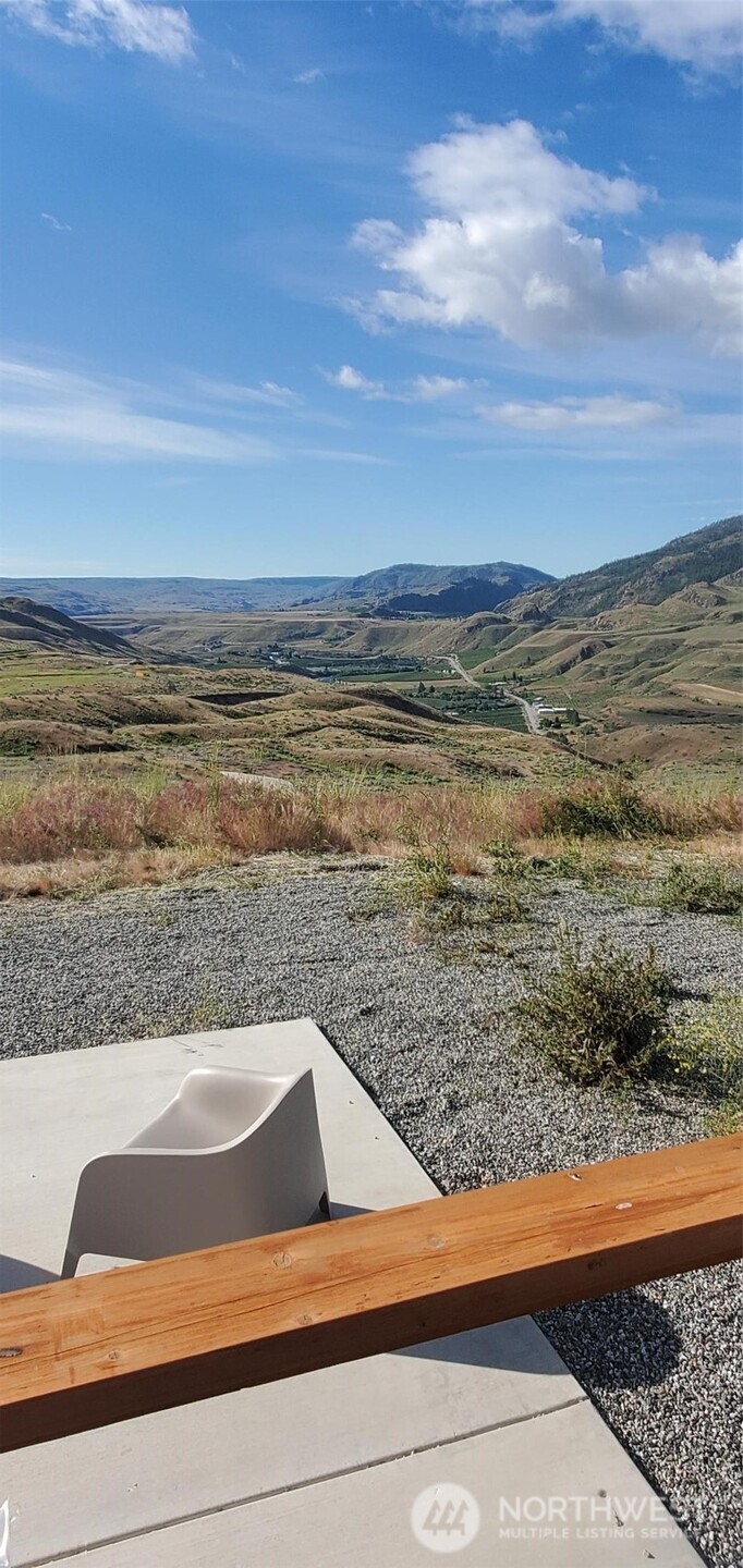 468 Bill Shaw Road Pateros, WA 98846 - Photo 23 of 26 a view of beach and ocean