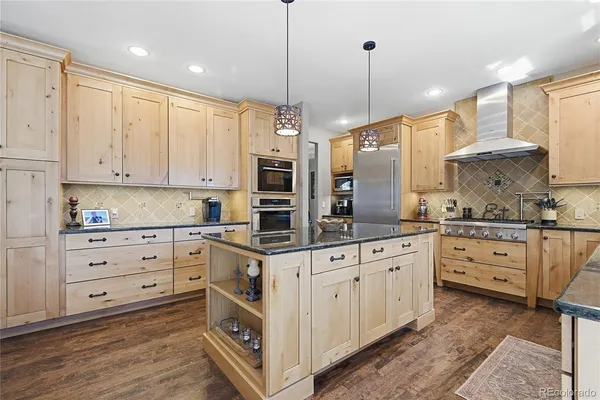 $1,695,000 | 31254 Sugarhill Lane, Evergreen, CO 80439