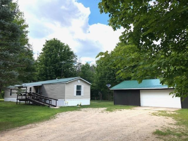 15194 Craft Road Hersey, MI 49639 - Photo 3 of 28 IMG_8765