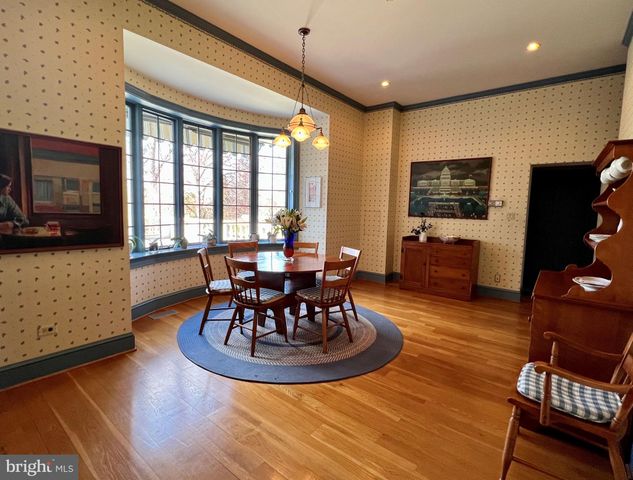 $4,300,000 | 9000 Durham Drive, Potomac, MD 20854