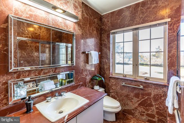 $4,300,000 | 9000 Durham Drive, Potomac, MD 20854