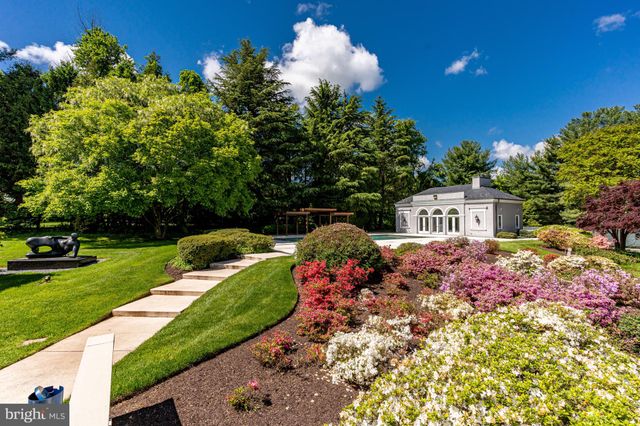 $4,300,000 | 9000 Durham Drive, Potomac, MD 20854