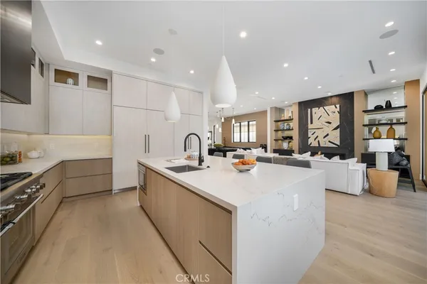 $22,500 | 12207 Valleyheart Drive, Studio City, CA 91604