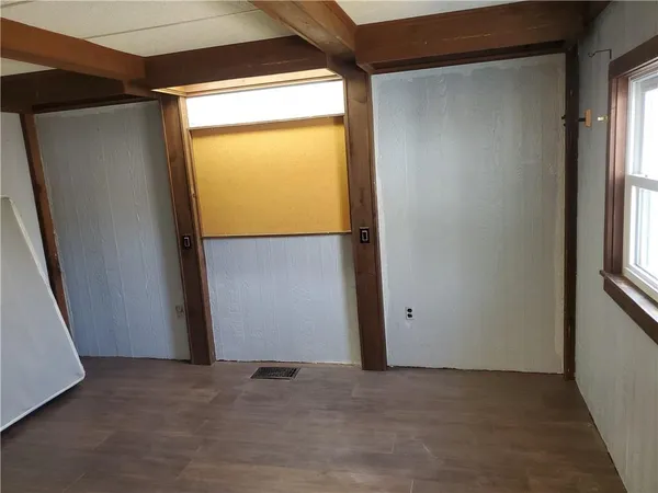 $239,900 | 400 Elwyn Avenue, Springdale, PA 15144