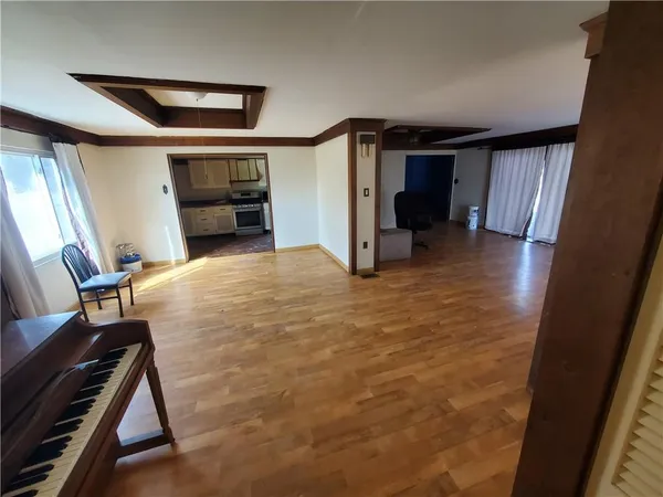 $239,900 | 400 Elwyn Avenue, Springdale, PA 15144