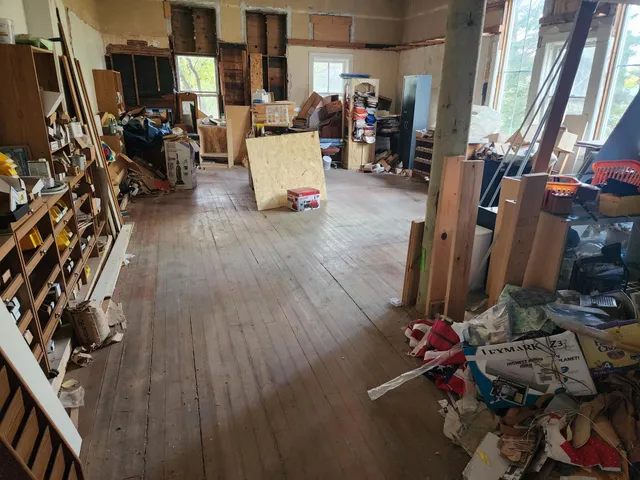 $49,900 | 206 Pleasant Street Southeast, Brownsdale, MN 55918