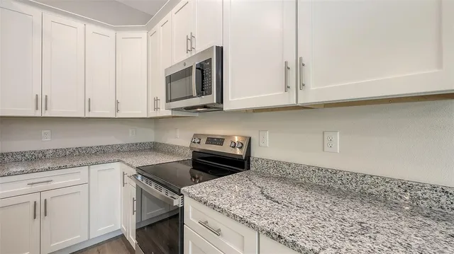 $2,800 | 2930 River Run Way, Bradenton, FL 34208