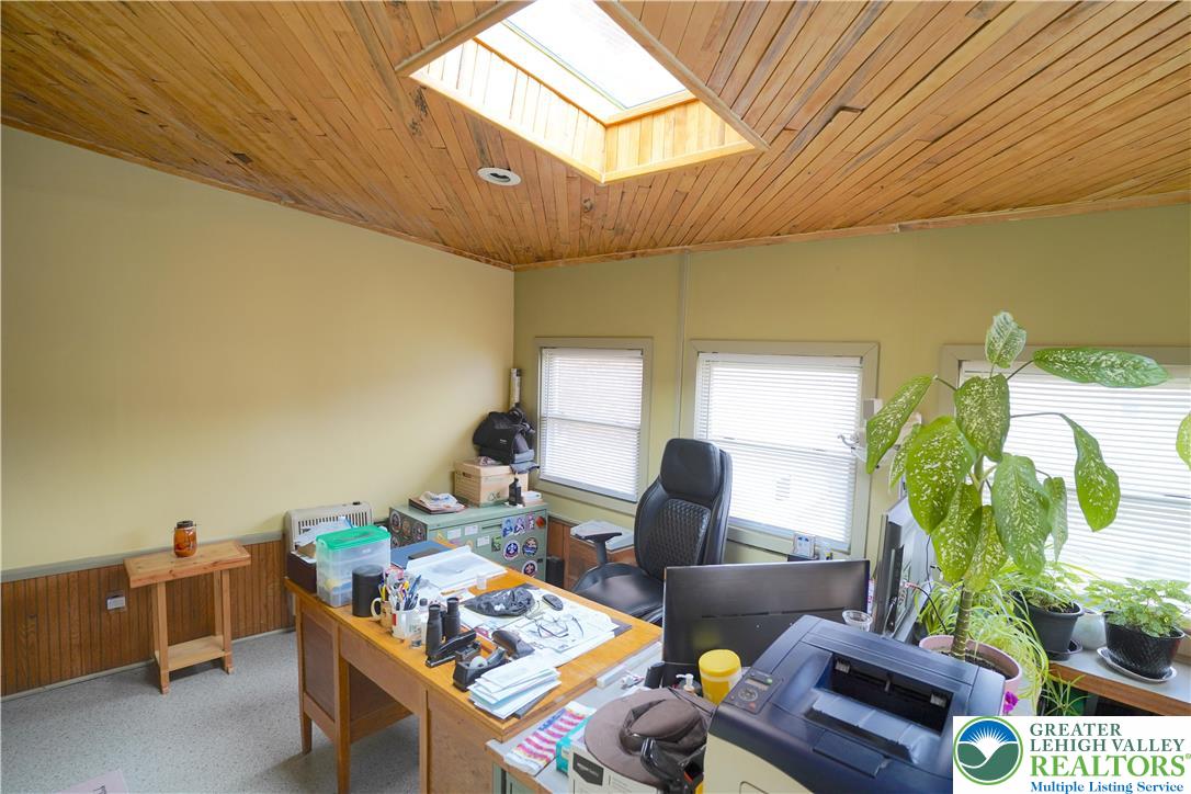 556 Main Street Slatington, PA 18080 - Photo 21 of 52