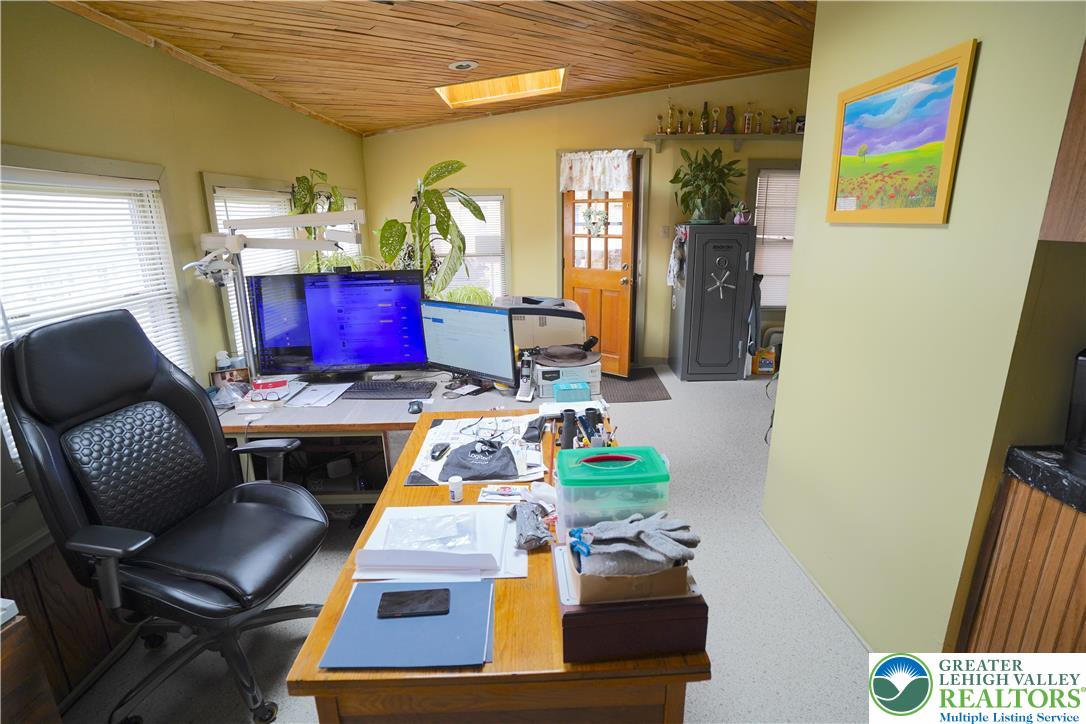 556 Main Street Slatington, PA 18080 - Photo 23 of 52